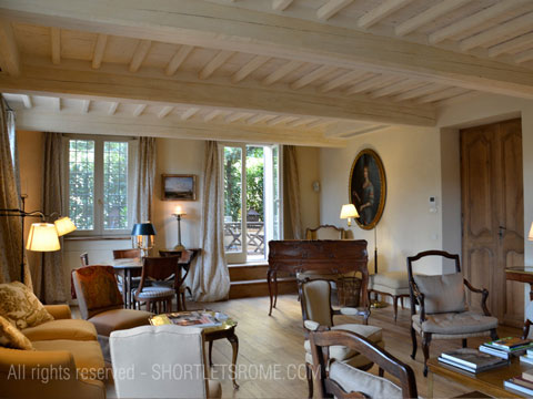flat in center of Rome
